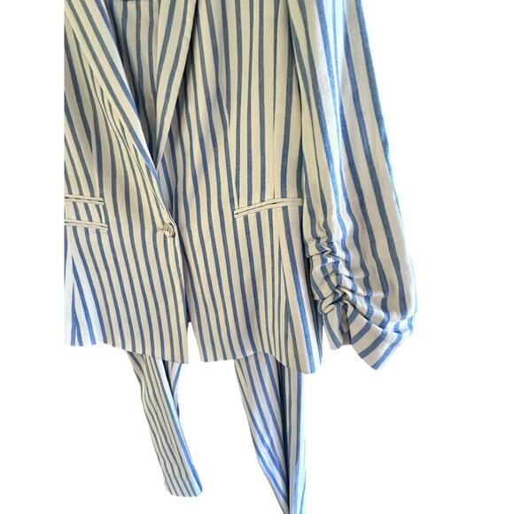 Tahari Arthur S. Levine Striped Notch Collar Blazer & Pant 2-Piece Suit Size 10 - Picture 13 of 16